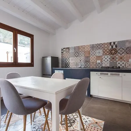 Casa Leonardo E Romeo Castellammare del Golfo