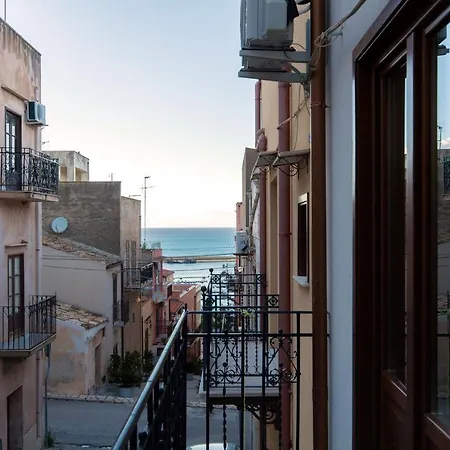 Casa Leonardo E Romeo *