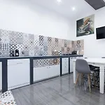 Casa Leonardo E Romeo
